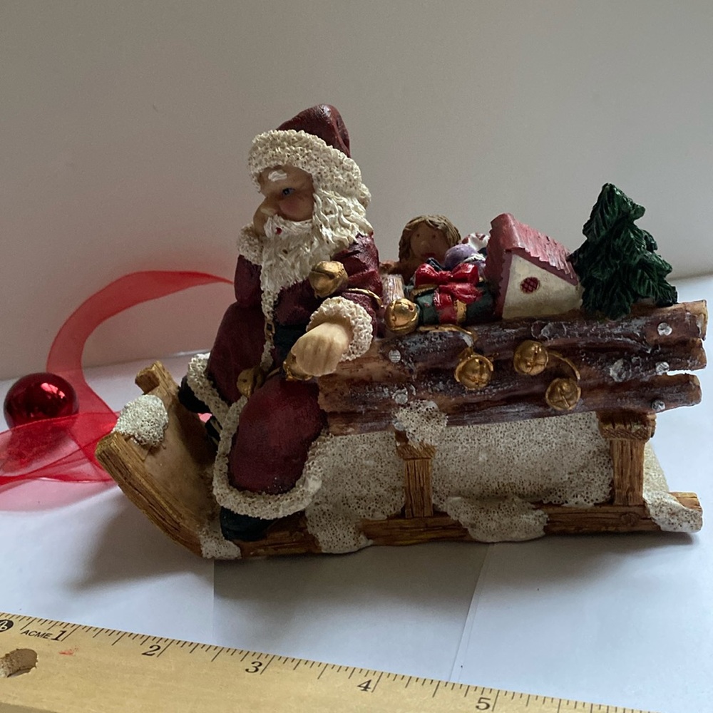 Abbott Santa on sleigh resin.